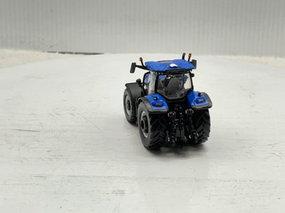1/64 New Holland T7.300 PLM Prestige