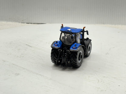 1/64 New Holland T7.300 PLM Prestige