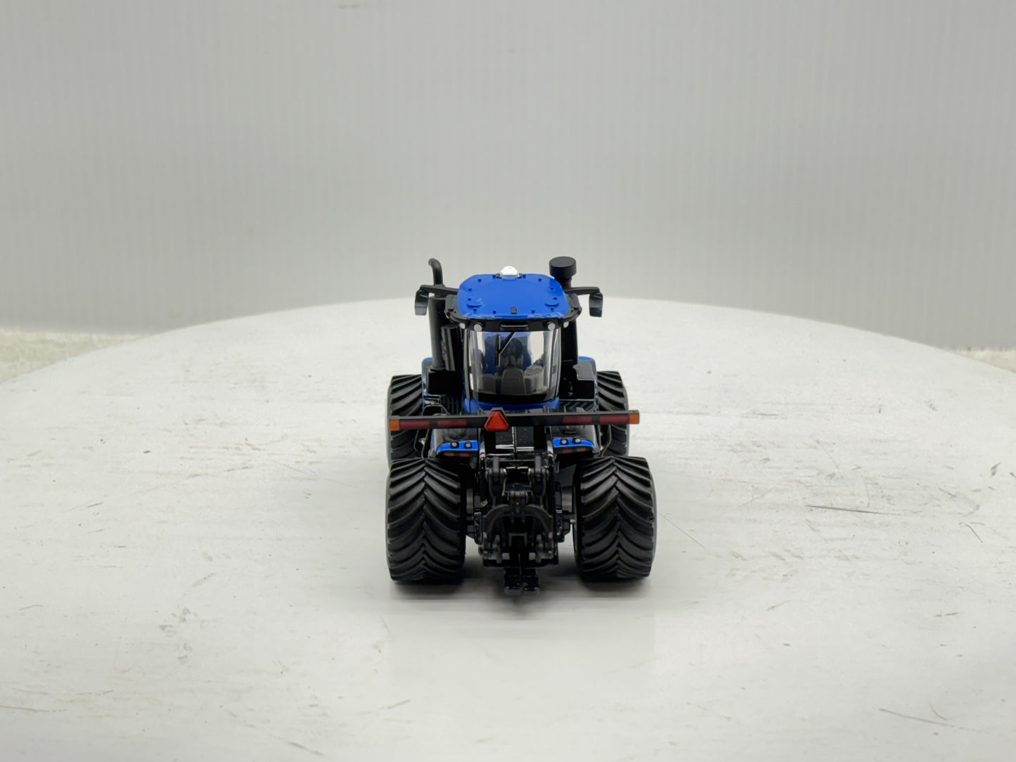 1/64 New Holland T9.700 PLM Prestige