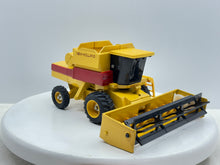 1/32 New Holland TR96