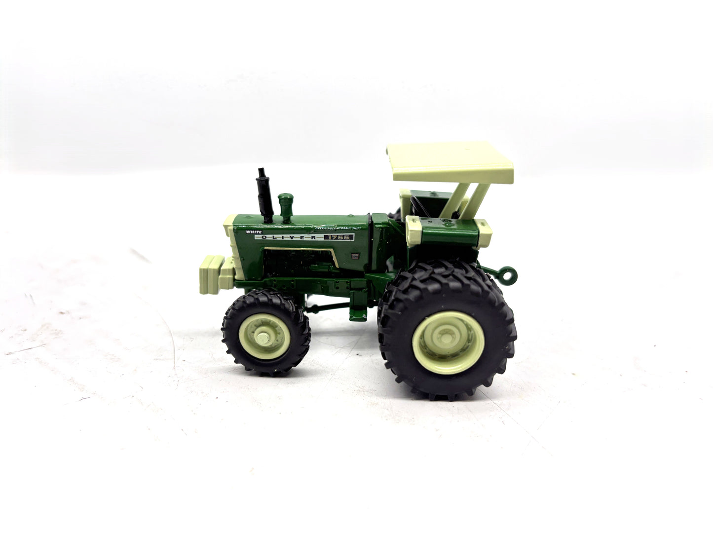 1/64 Oliver 1755 Front Wheel Assist