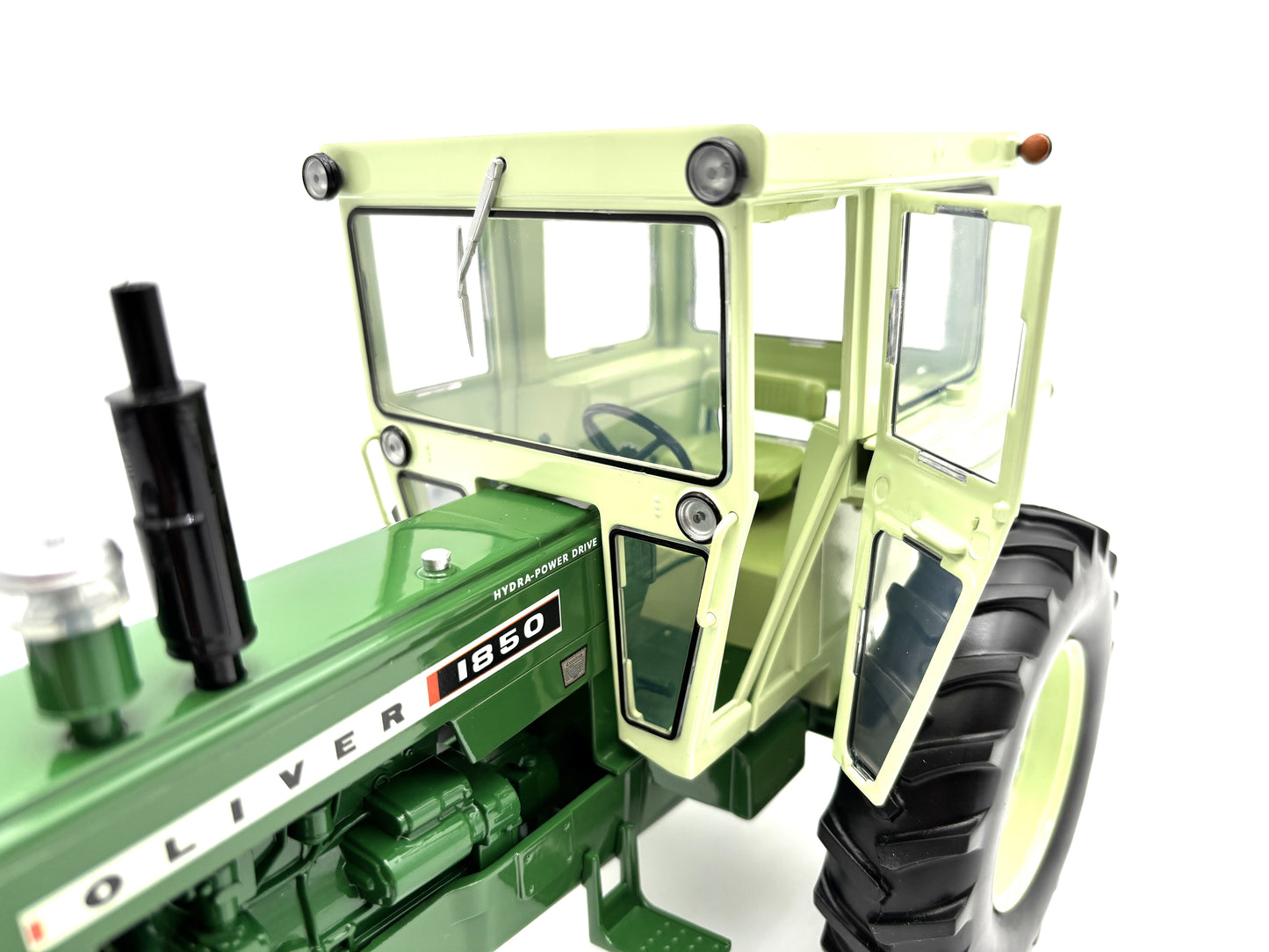 1/16 Oliver 1850 with Cab