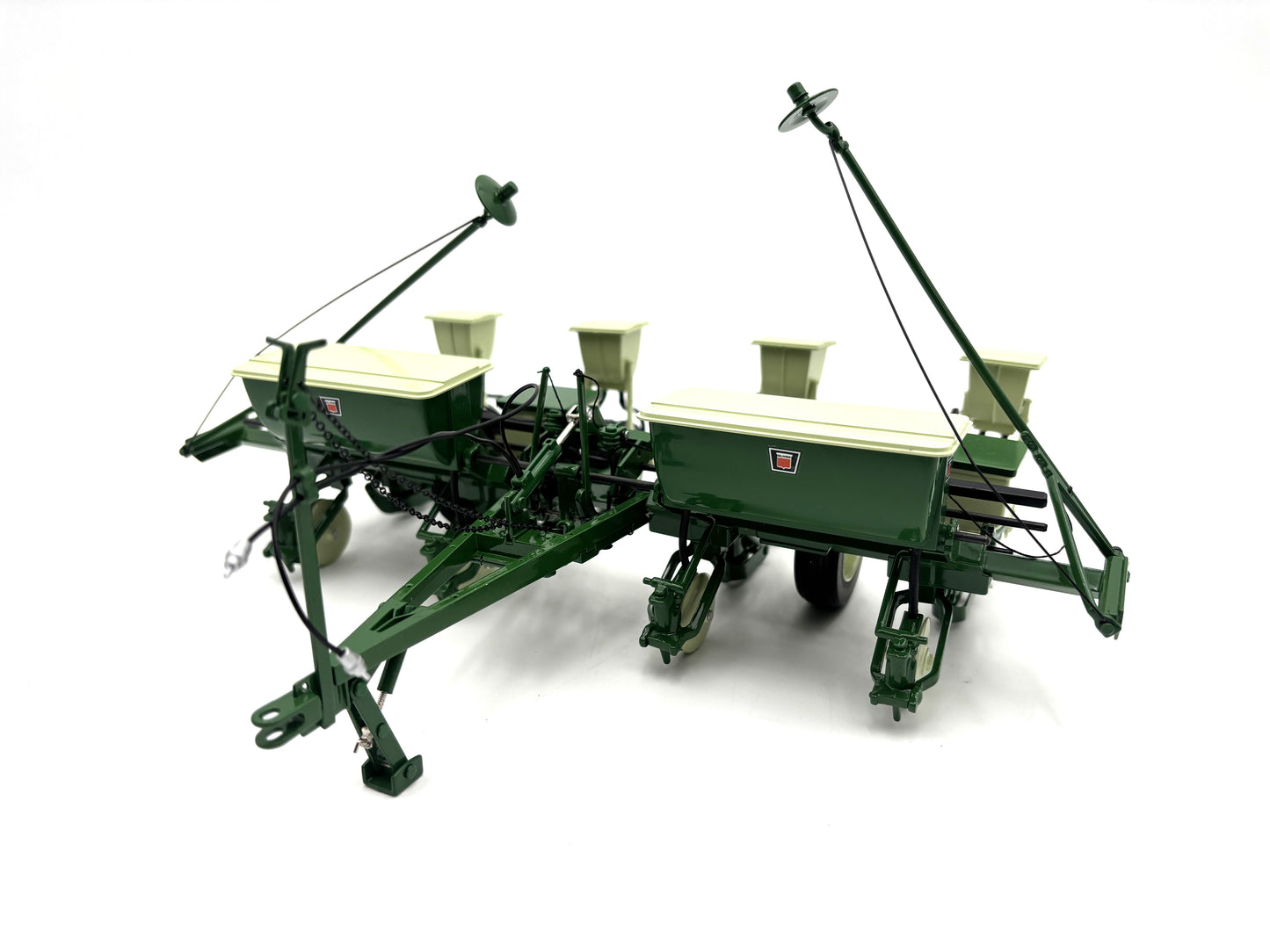 1/16 Oliver 540 4 Row Planter