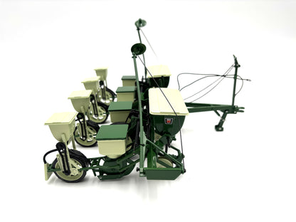 1/16 Oliver 540 4 Row Planter
