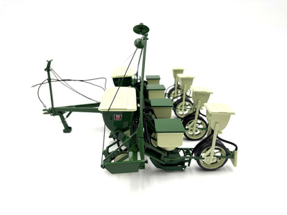 1/16 Oliver 540 4 Row Planter
