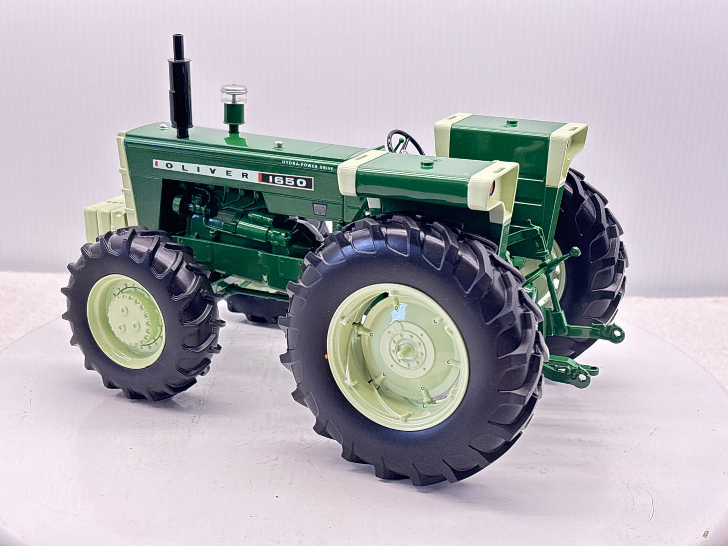 1/16 Oliver 1650 FWA