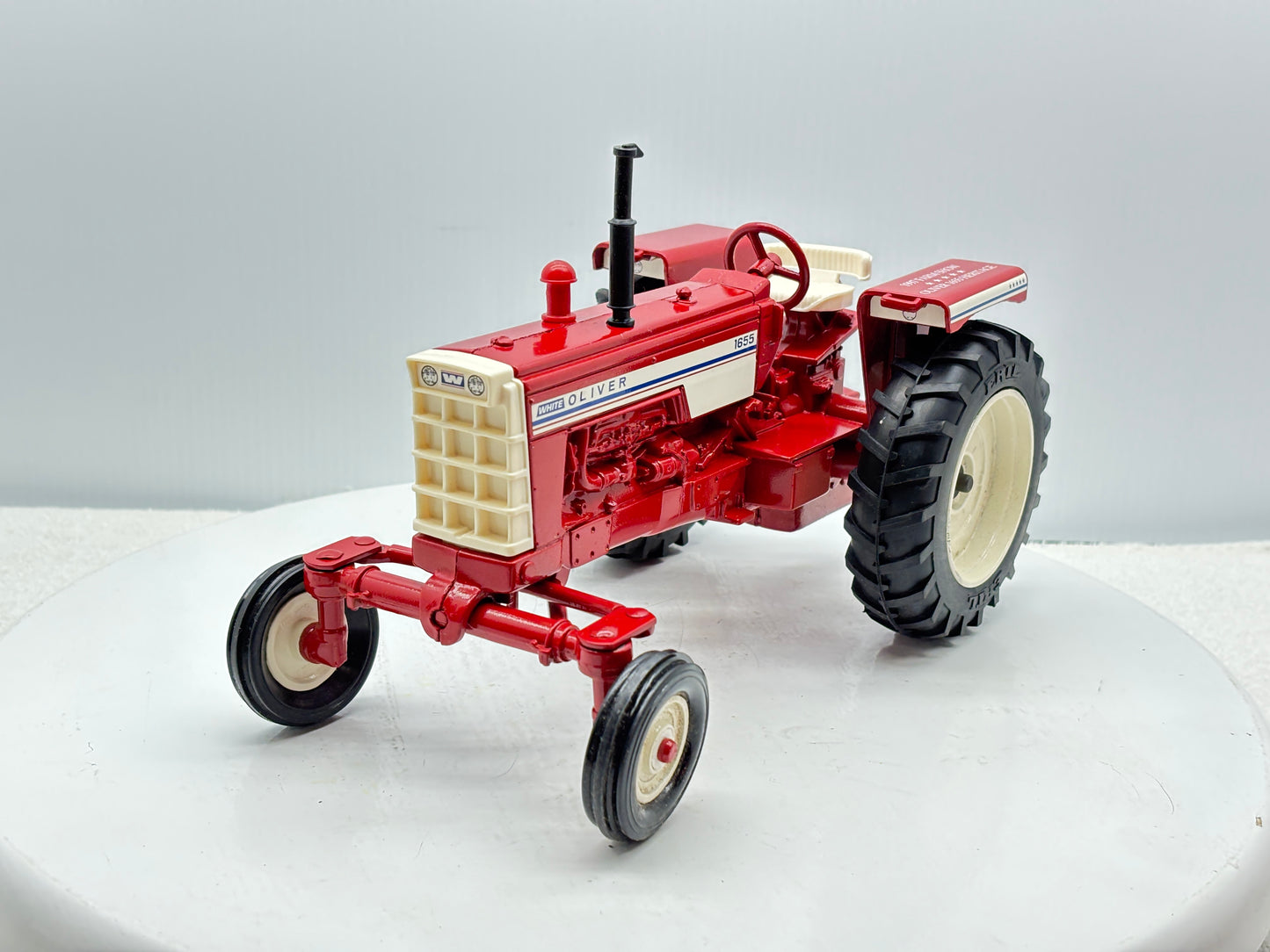 1/16 Oliver 1655 Farm Show Edition