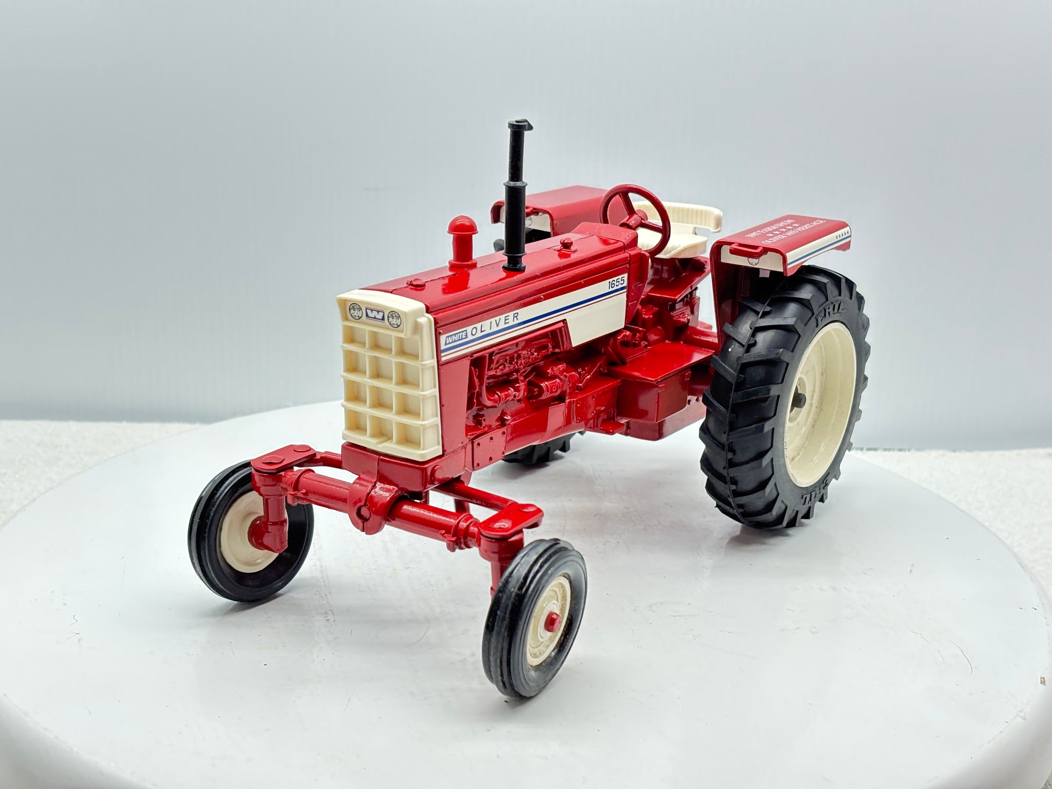 1/16 Oliver 1655 Farm Show Edition