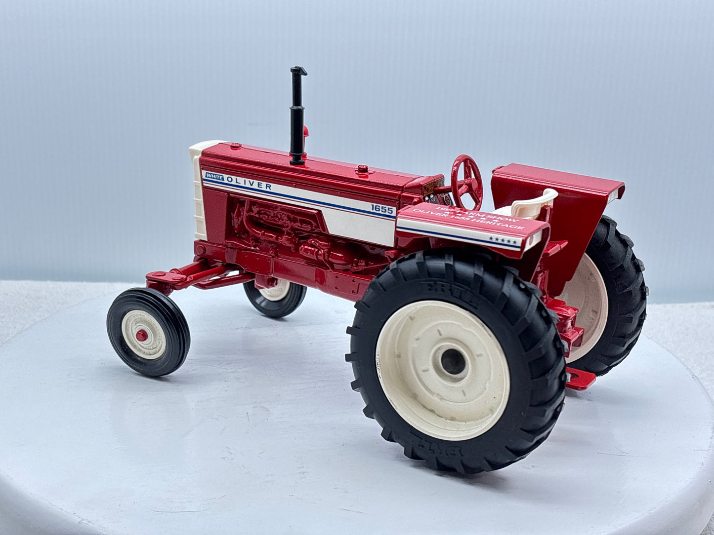 1/16 Oliver 1655 Farm Show Edition