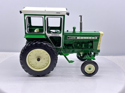 1/16 Oliver 1655 with Hiniker Cab