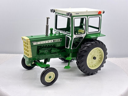 1/16 Oliver 1655 with Hiniker Cab