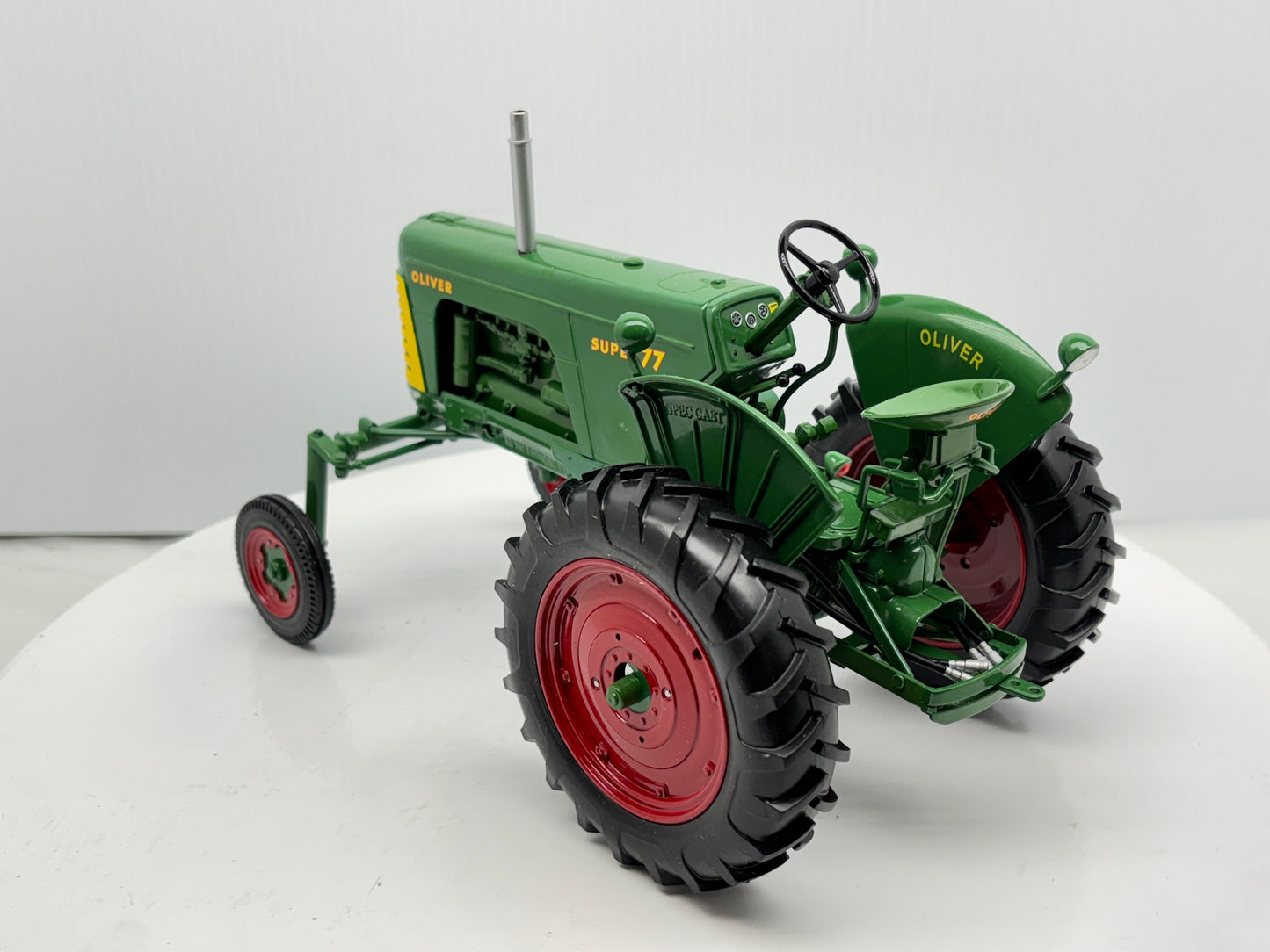 1/16 Oliver 77 Hi-Crop