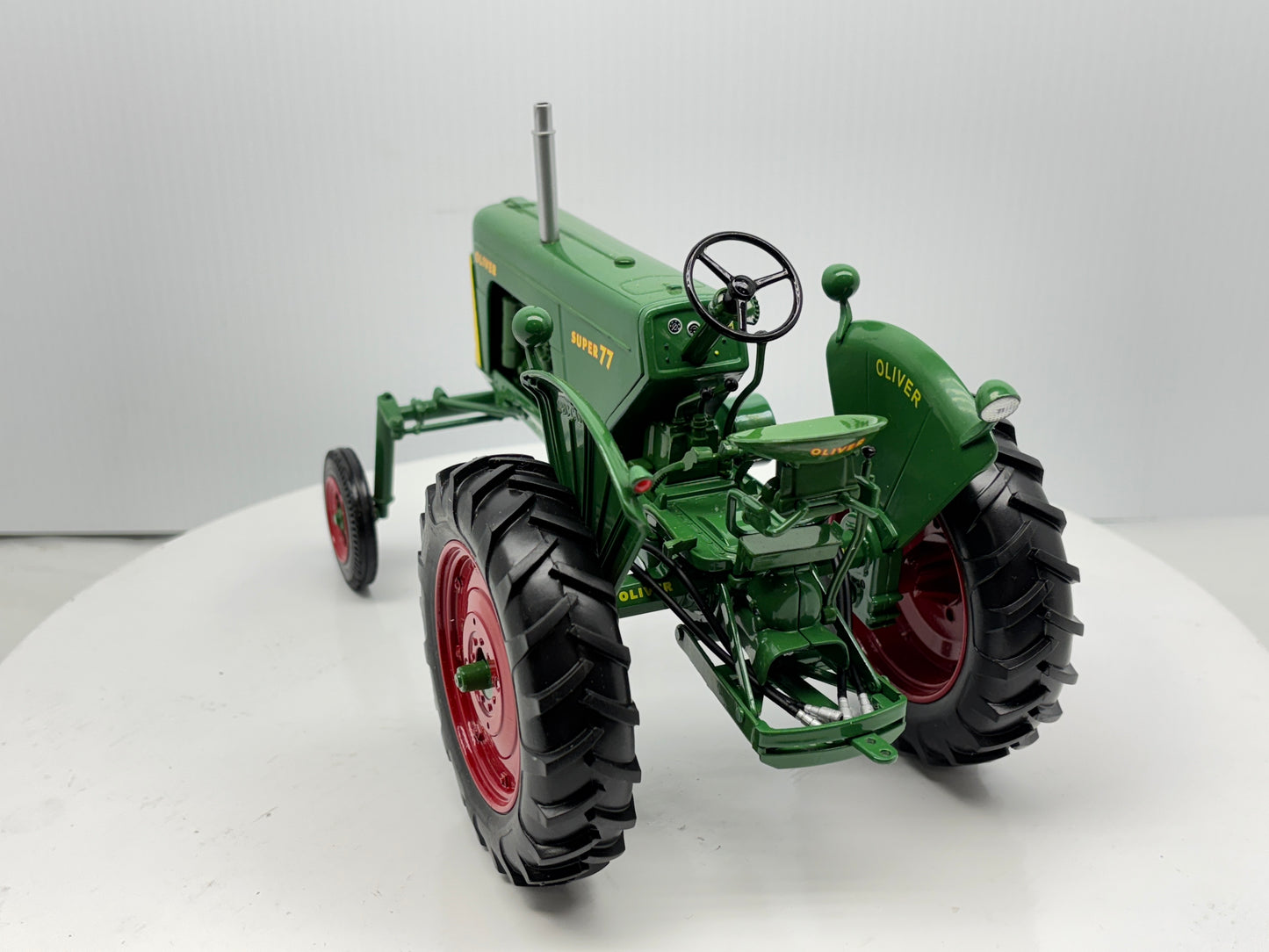 1/16 Oliver 77 Hi-Crop