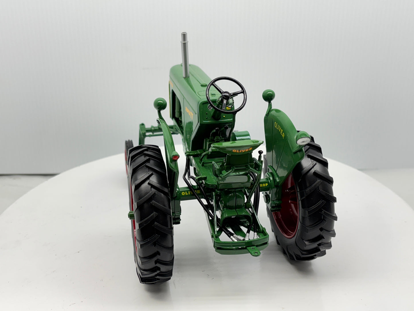 1/16 Oliver 77 Hi-Crop