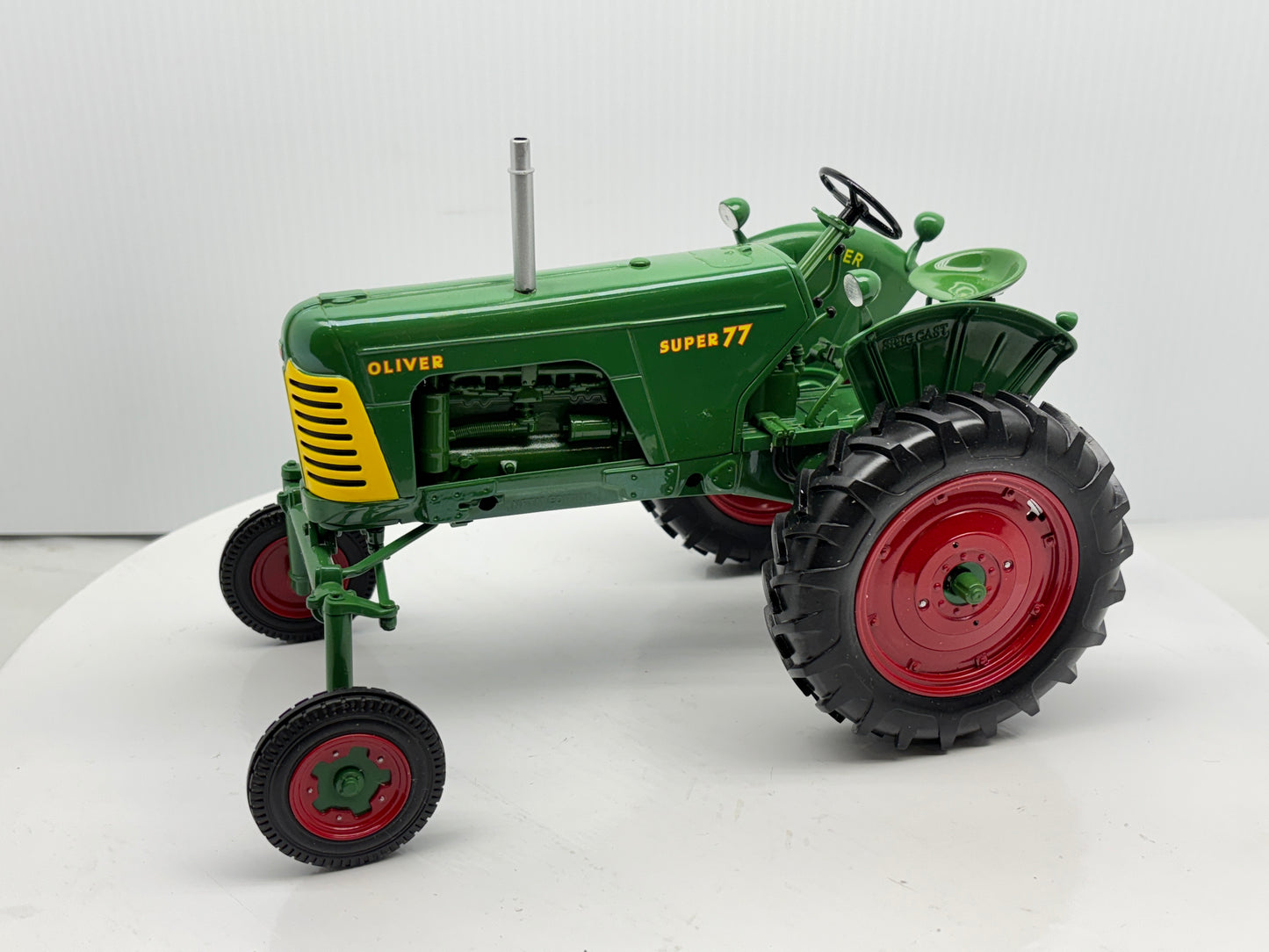 1/16 Oliver 77 Hi-Crop