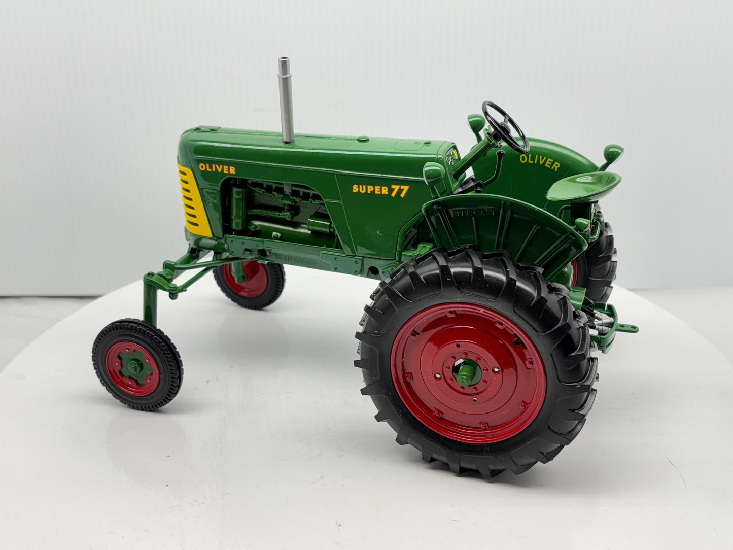 1/16 Oliver 77 Hi-Crop