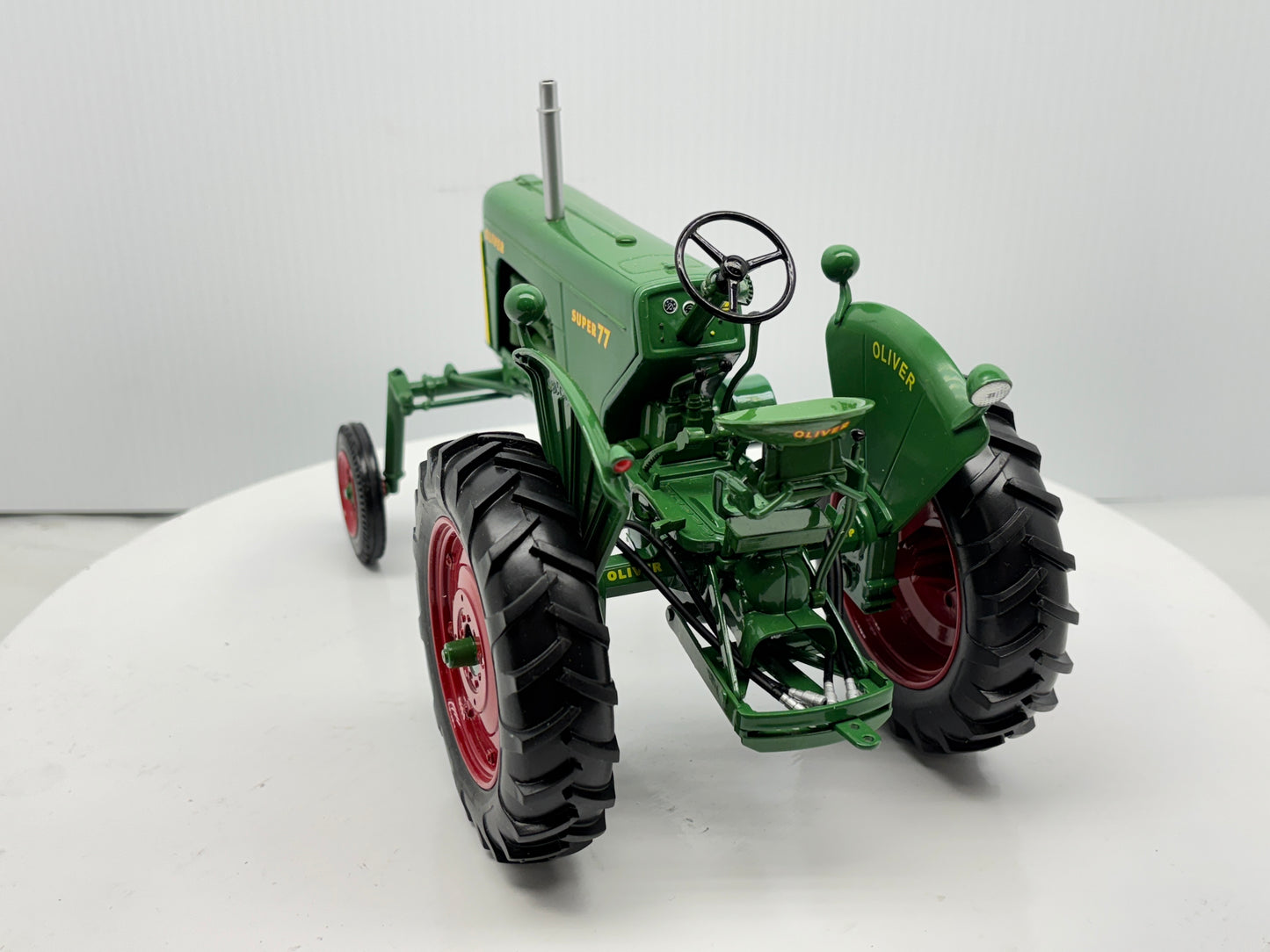 1/16 Oliver 77 Hi-Crop