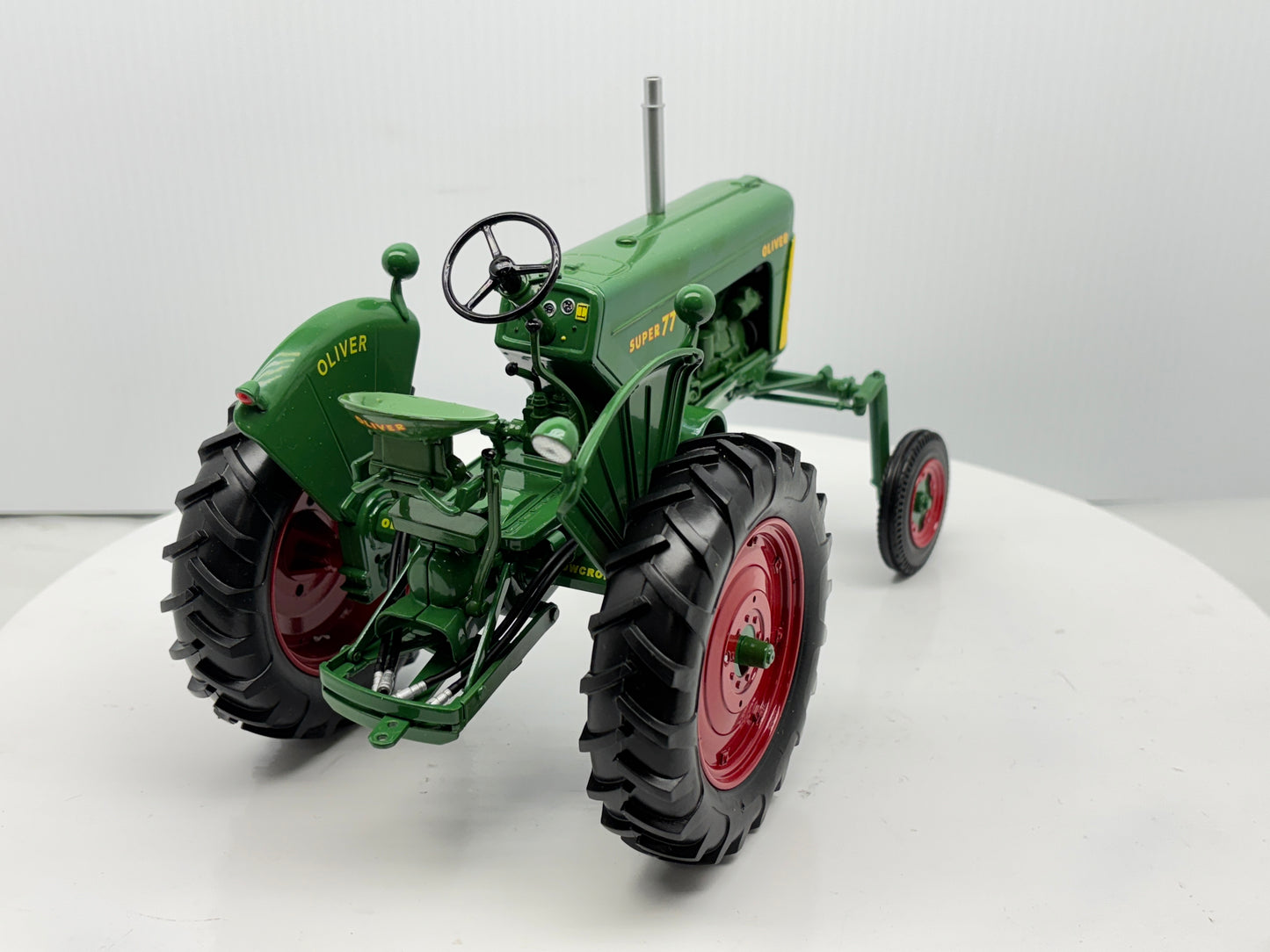 1/16 Oliver 77 Hi-Crop