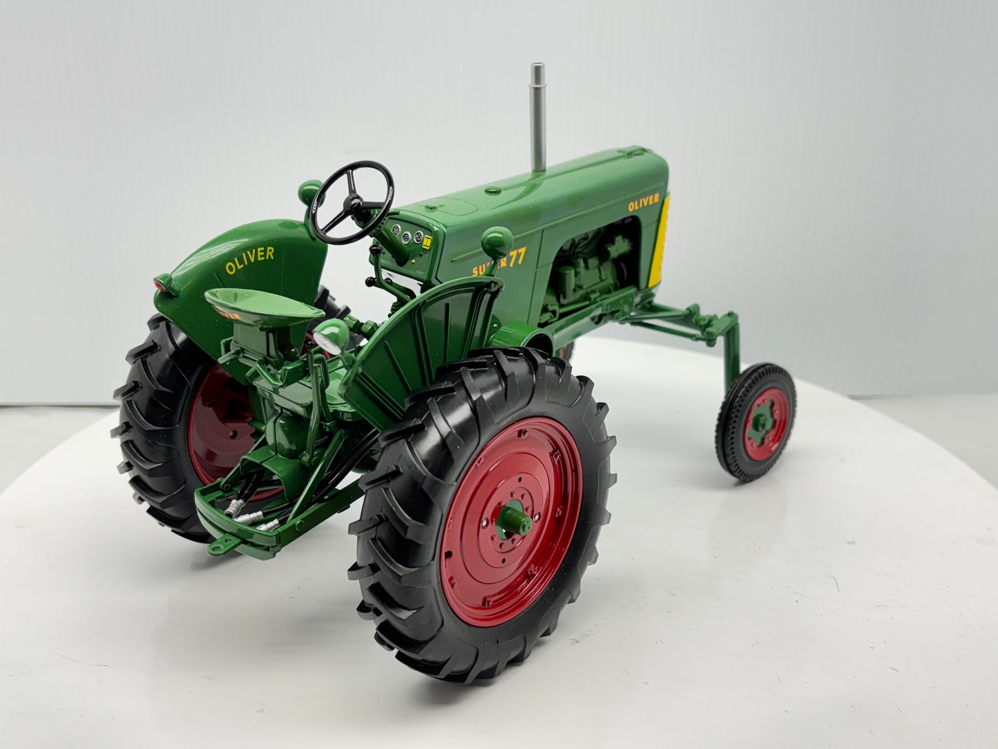 1/16 Oliver 77 Hi-Crop