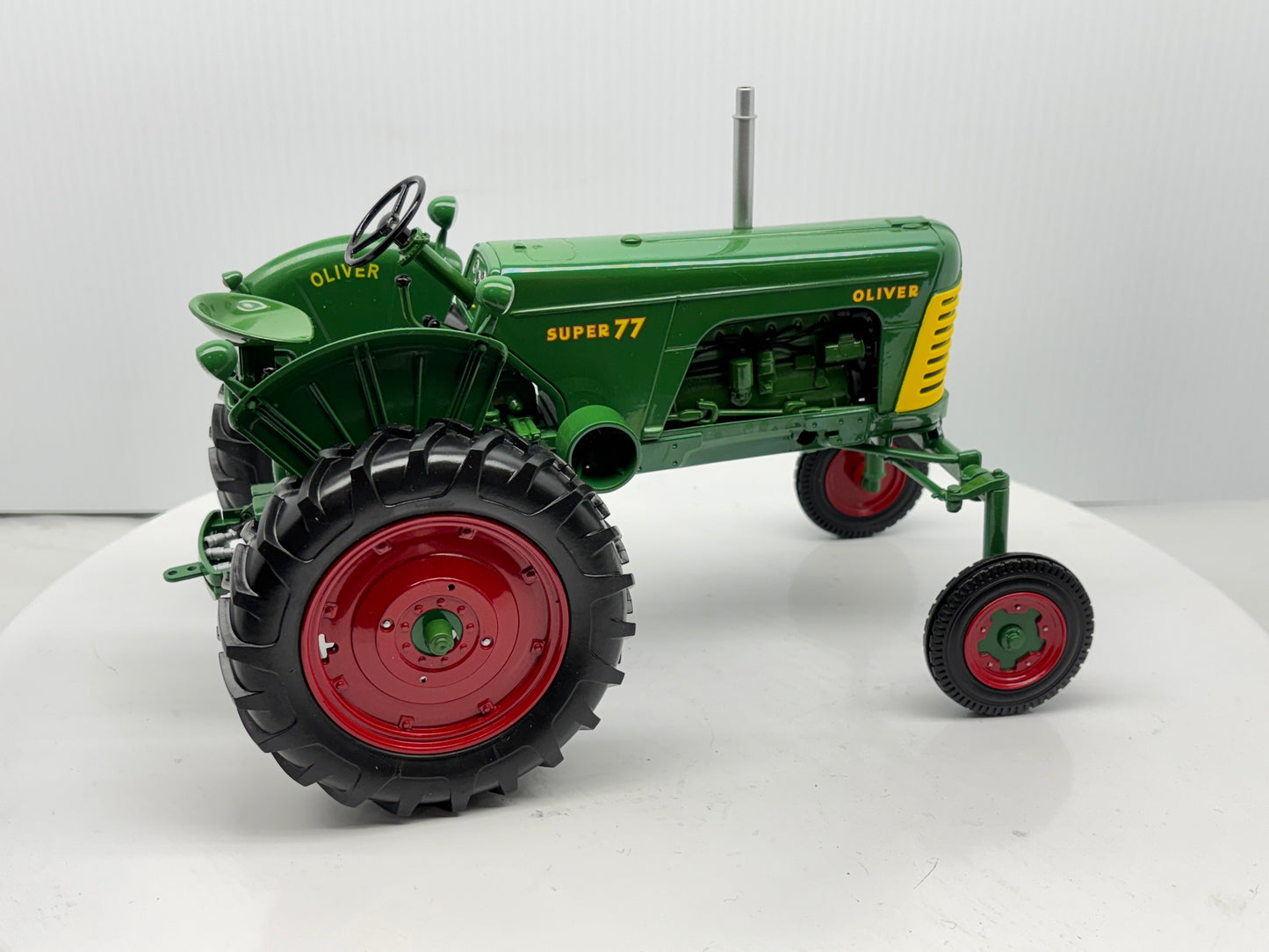 1/16 Oliver 77 Hi-Crop