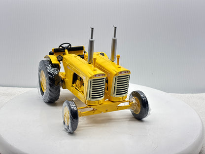 1/16 Oliver 880 Twin Engine Industrial