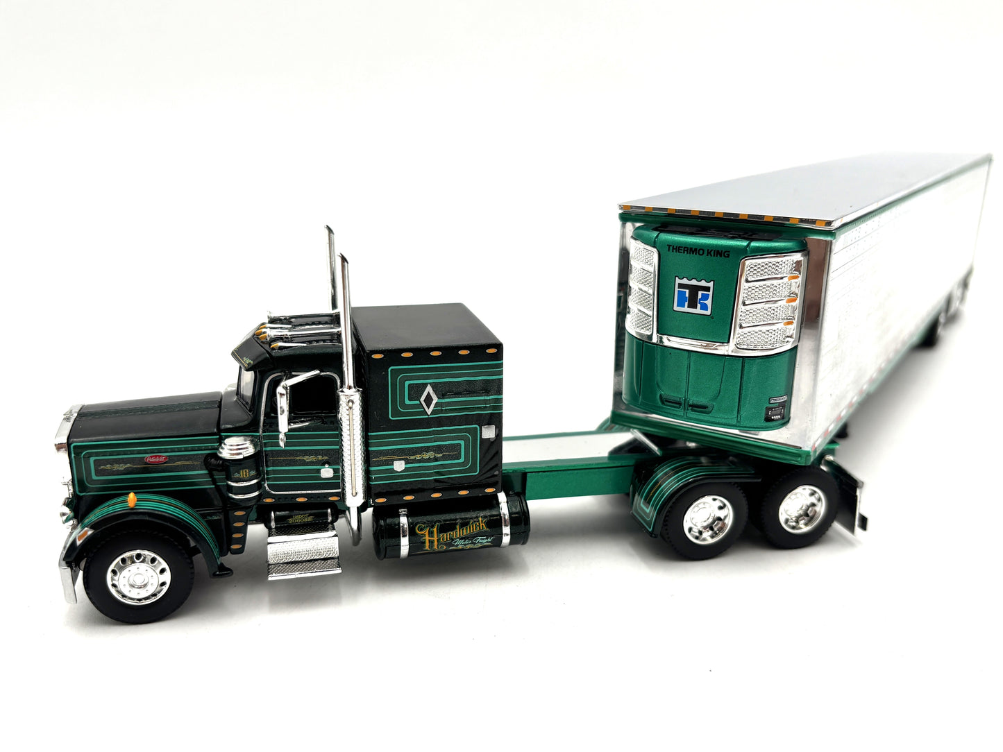 1/64 Peterbilt 359 60'' Vintage Flattop with 53ft Utility trailer