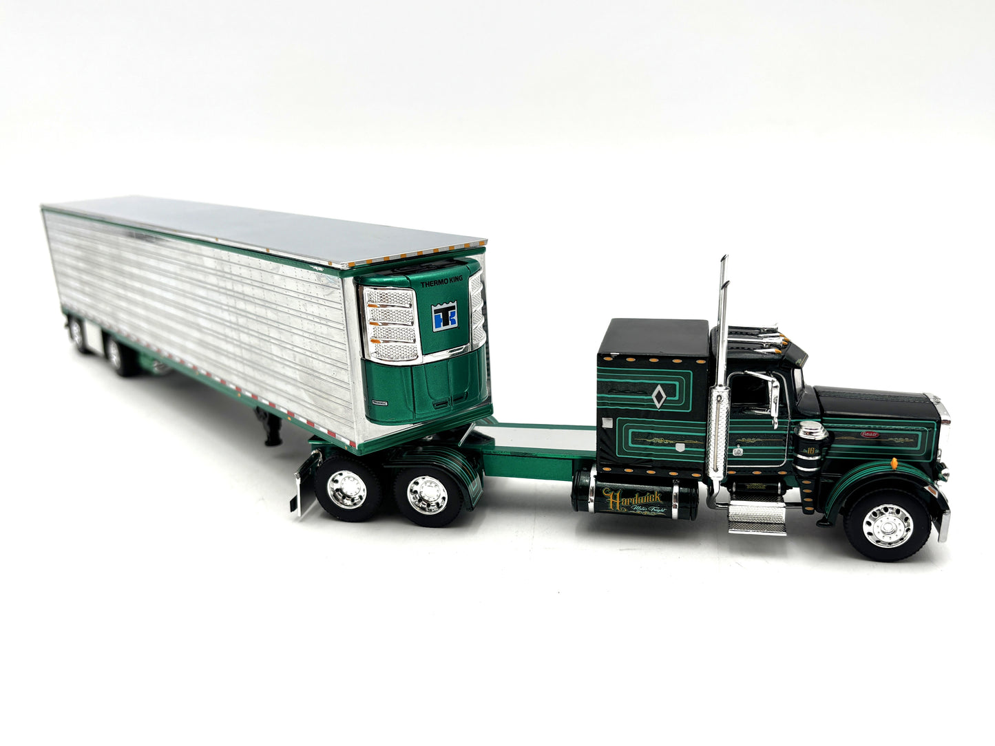 1/64 Peterbilt 359 60'' Vintage Flattop with 53ft Utility trailer