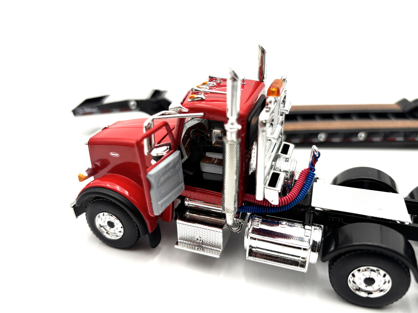 1/50 Peterbilt 367