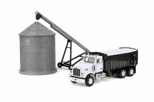 1/32  Peterbilt 367 Harvest Set