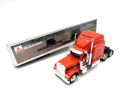 1/64 Peterbilt 379 Gleaner Combine Set