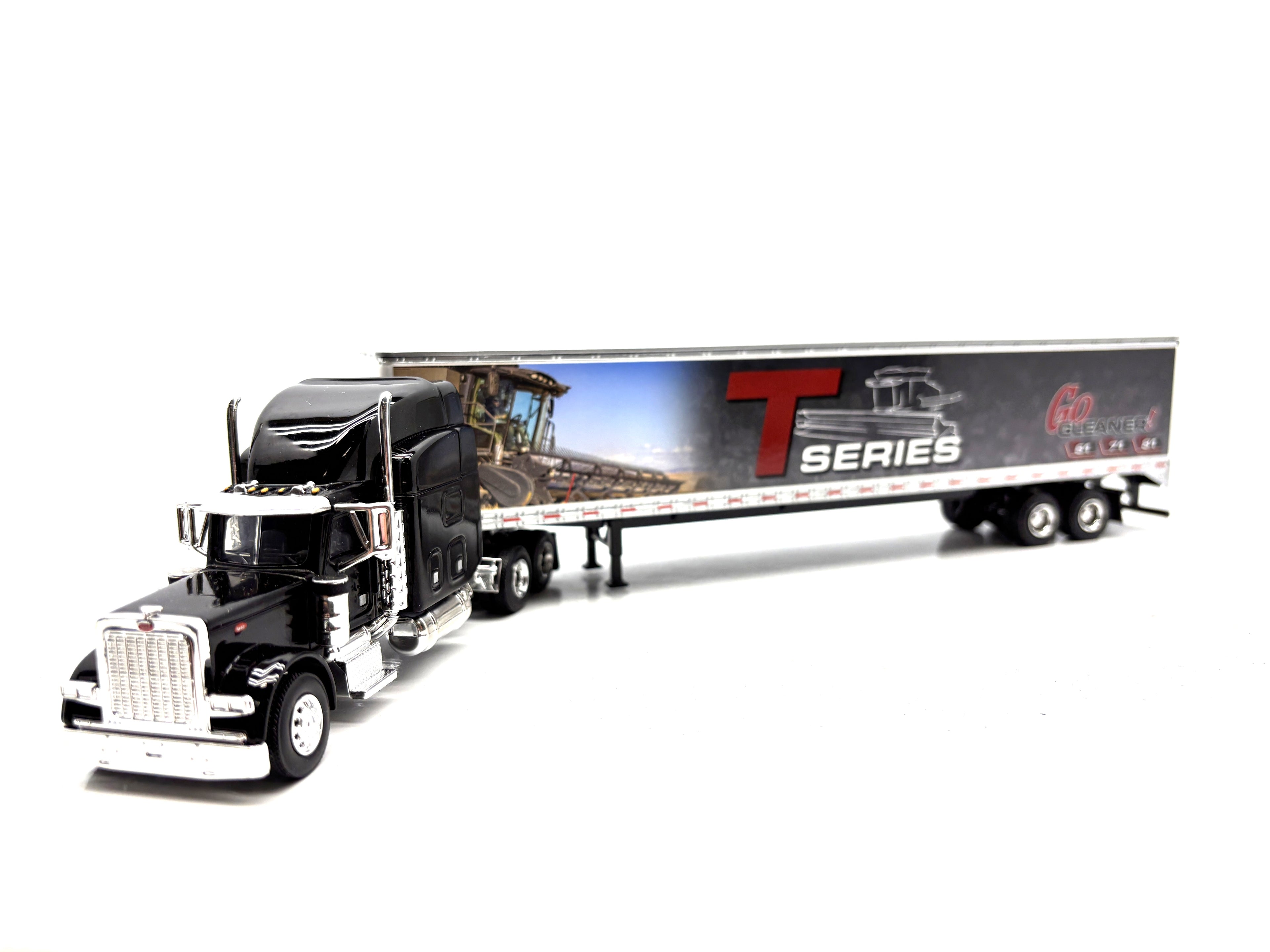 1/64 Peterbilt 379 Gleaner T-Series