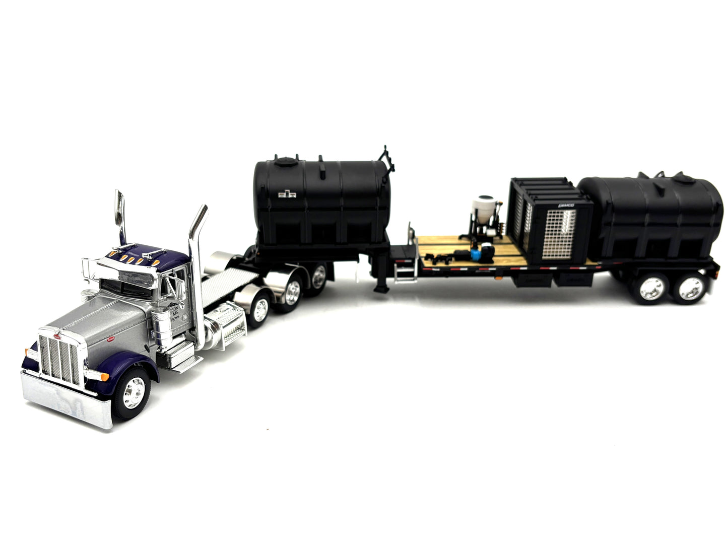 1/64 Peterbilt 379 Tri-axle with Demco Trailer