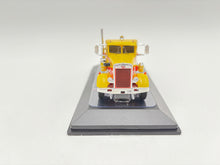 1/64 Peterbilt 381 (1963) Yellow/Red
