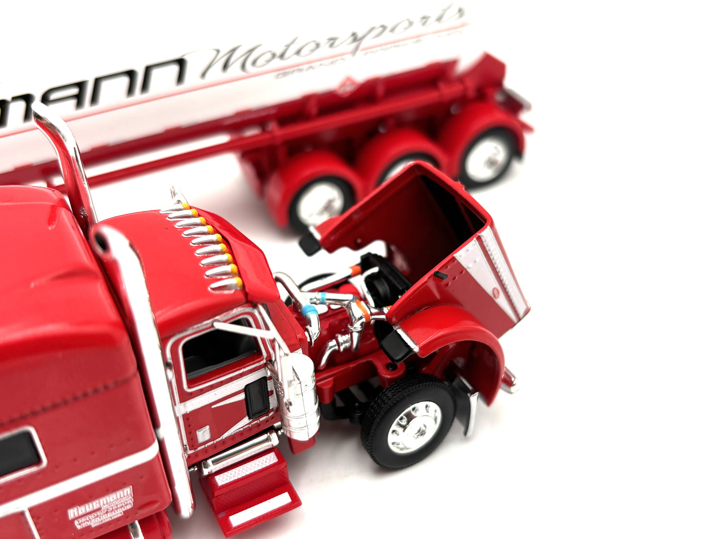 1/64 Peterbilt 389 Hausmann Motorsports
