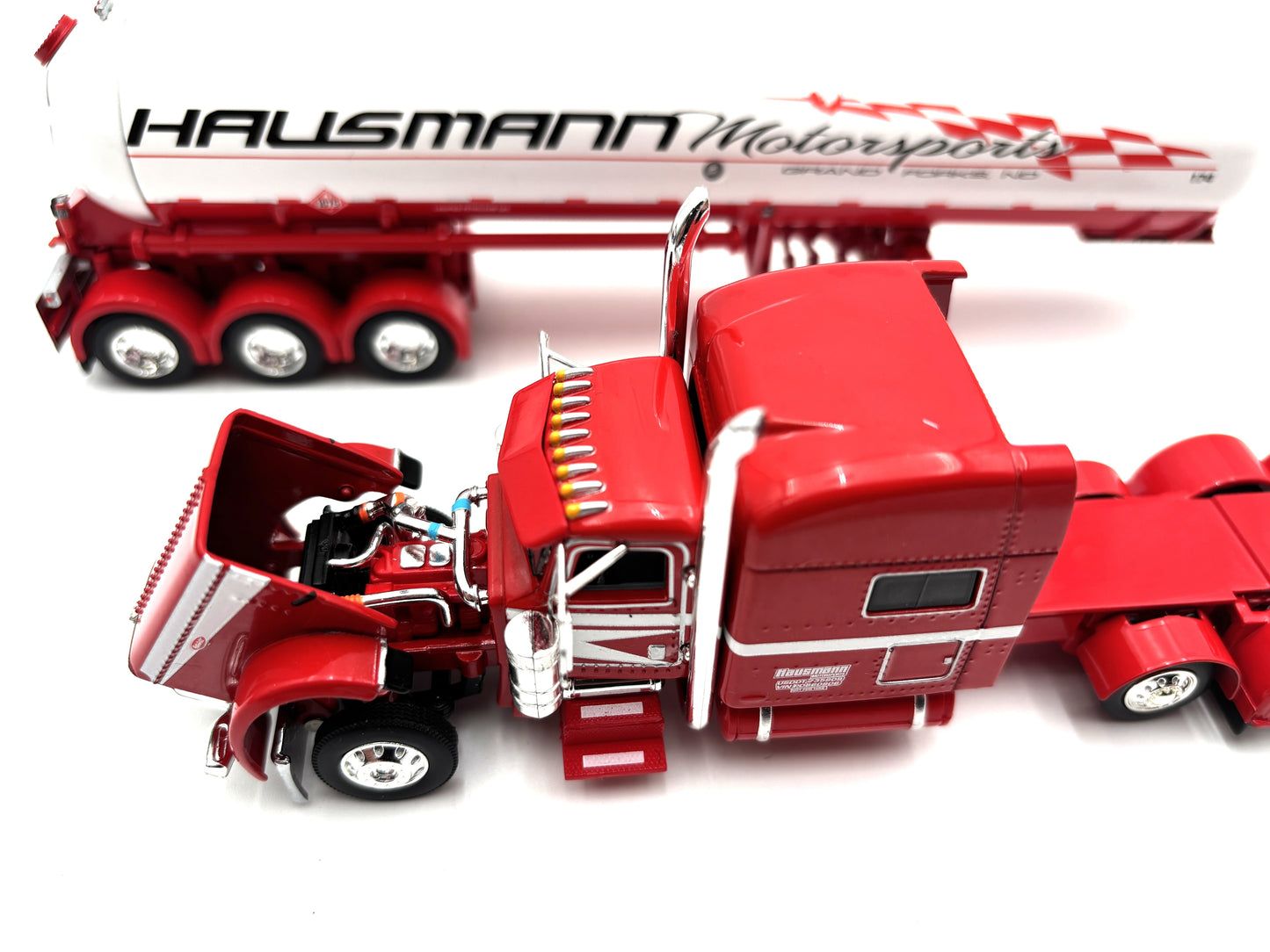 1/64 Peterbilt 389 Tri-axle