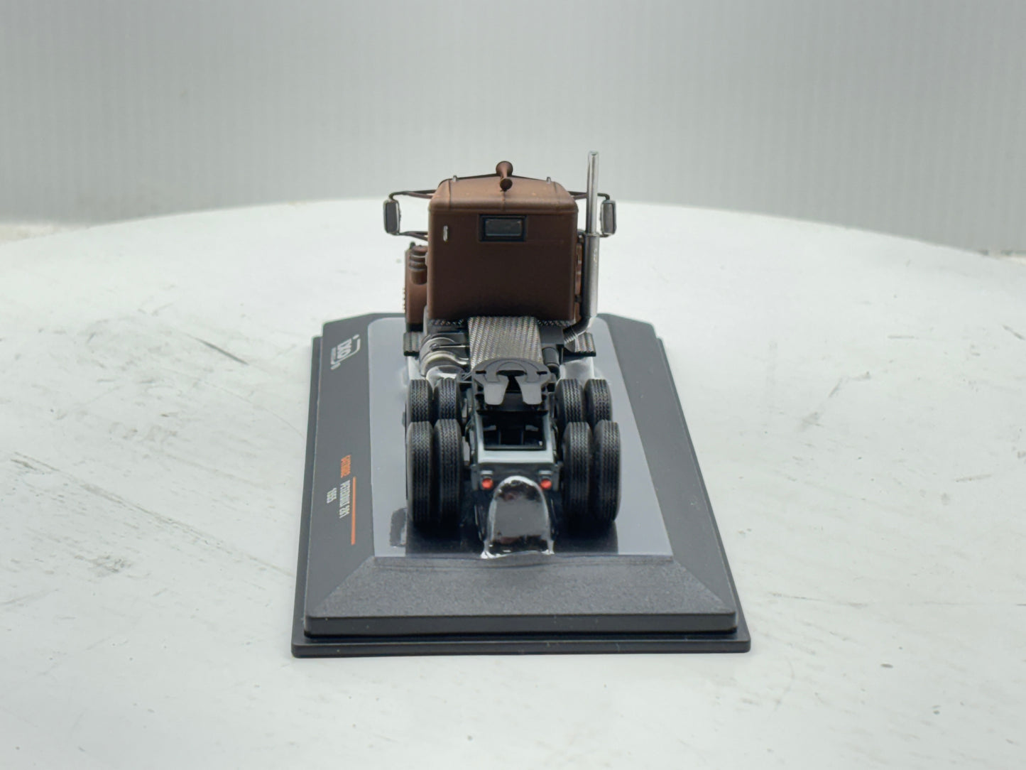 1/64 Peterbilt 281 (1955)