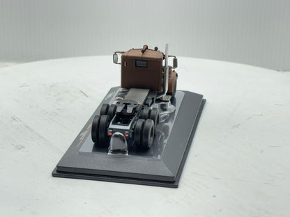 1/64 Peterbilt 281 (1955)