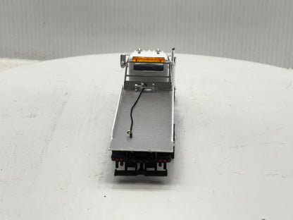 1/64 Peterbilt 385 Rollback White