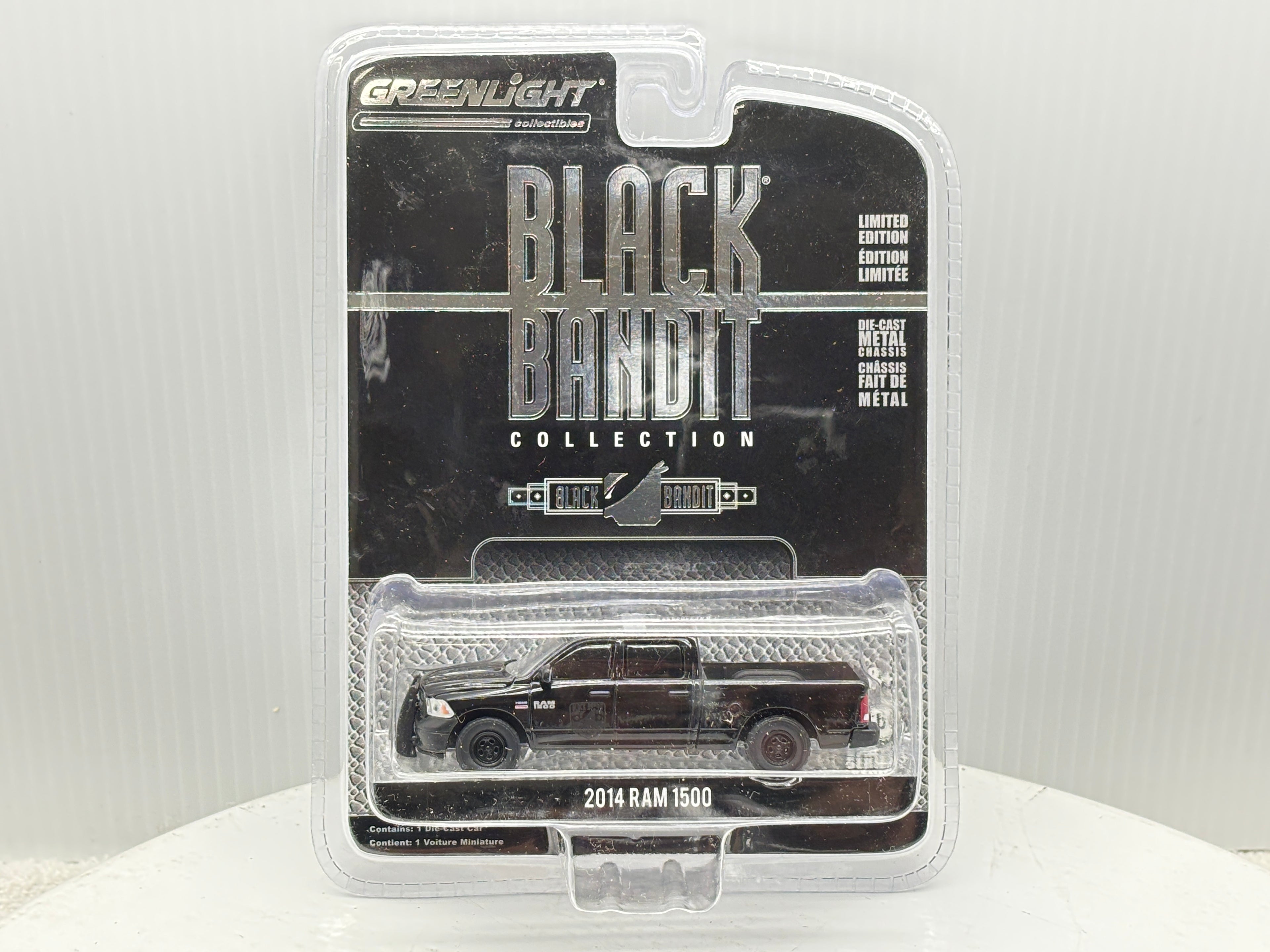 1/64 RAM 1500 Black Bandit