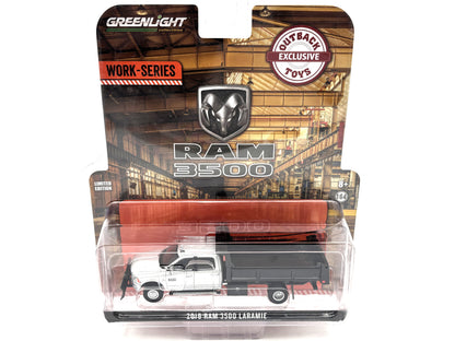 1/64 RAM 3500 Laramie (Silver-Black)