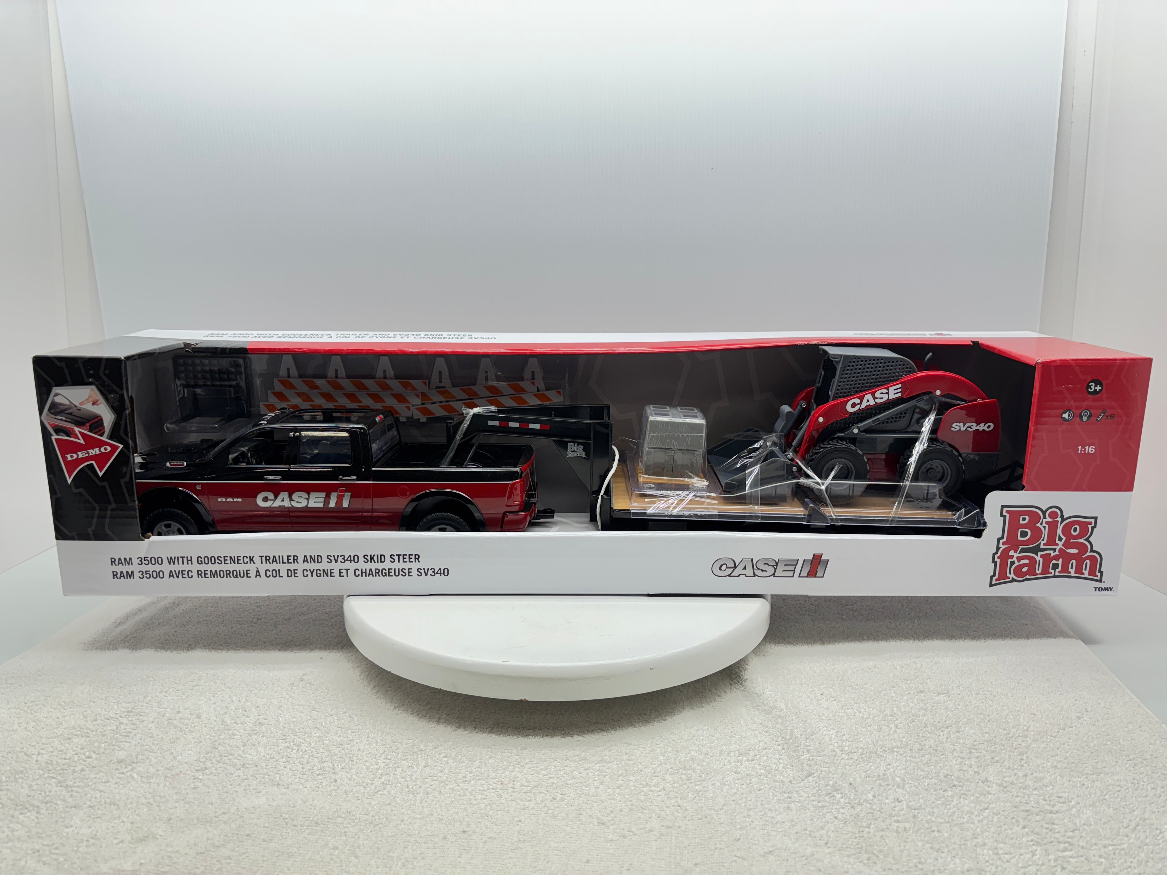 1/16 RAM 3500 wtih SV340 Skid Steer