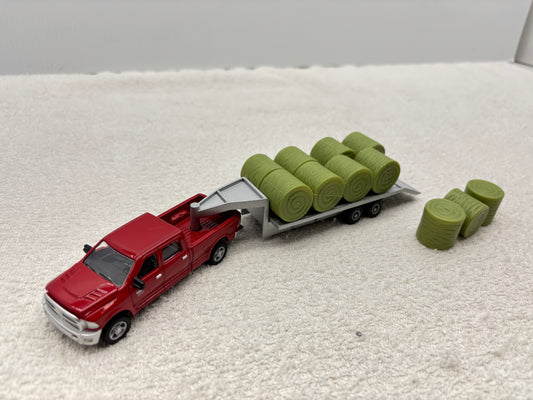 1/64 Ram Pick-up with Trailer + bales