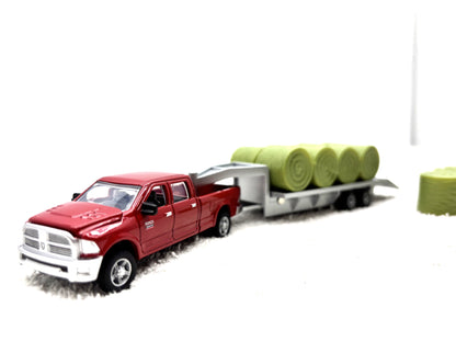 1/64 Ram Pick-up with Trailer + bales