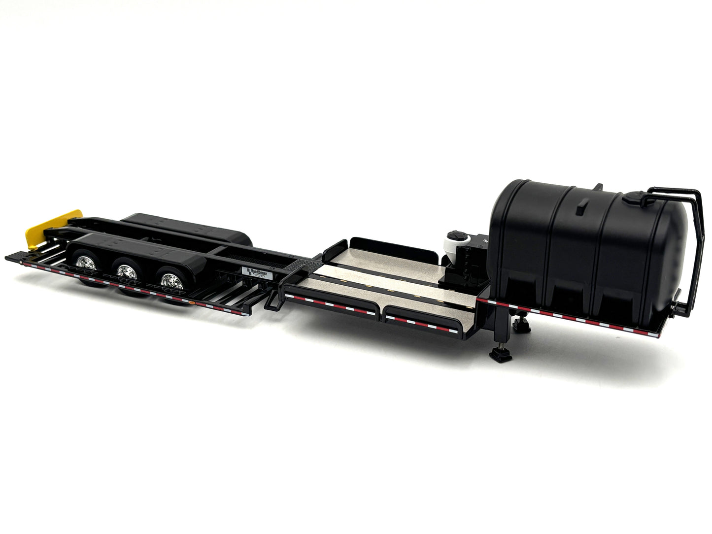 1/64 RoadRunner 4000 Sprayer Trailer