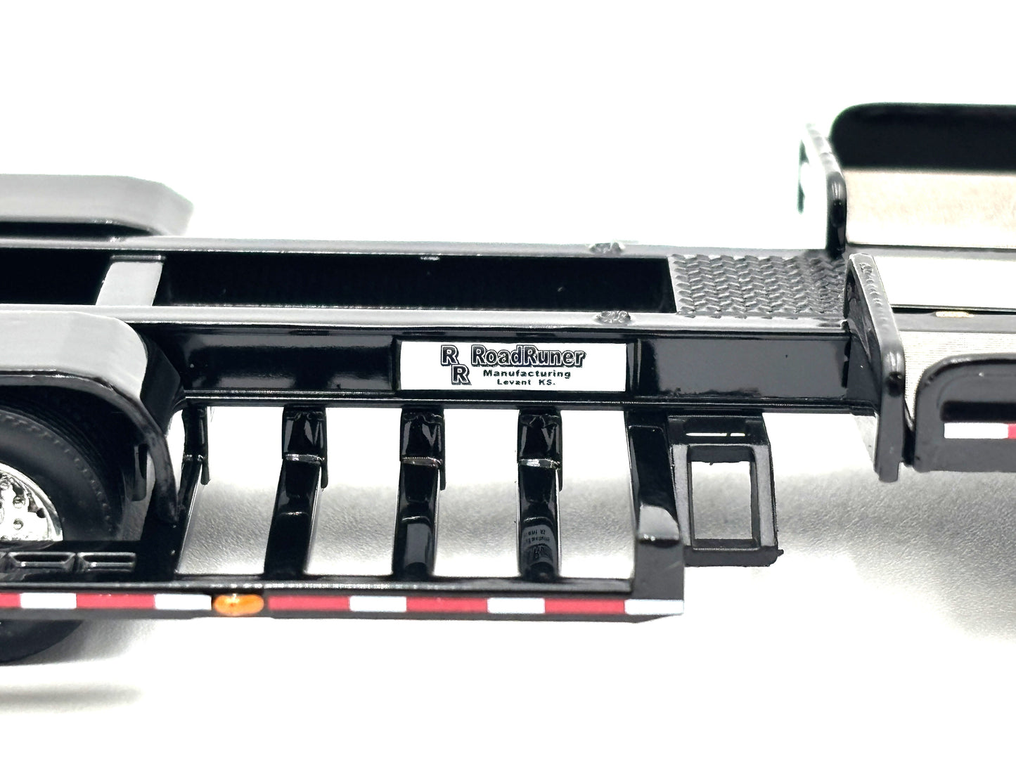 1/64 RoadRunner 4000 Sprayer Trailer