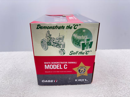 1/16 International Farmall C White Demonstrator