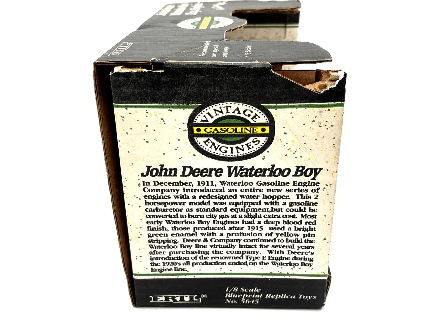 1/16 John Deere Waterloo Boy 2.h.p. Engine