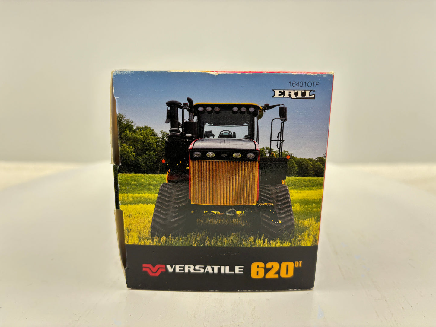 1/64 Versatile 620 DeltaTrak