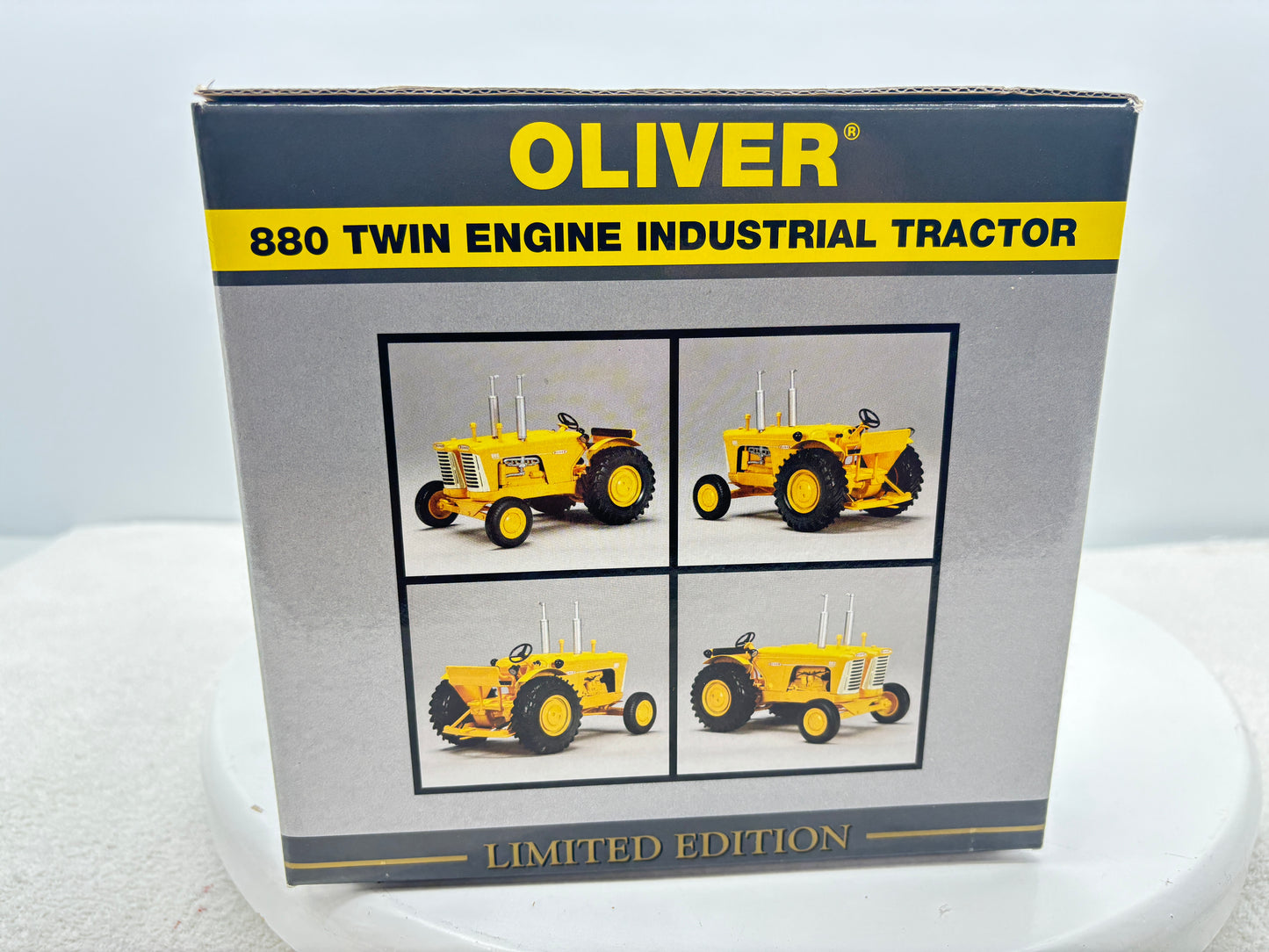 1/16 Oliver 880 Twin Engine Industrial