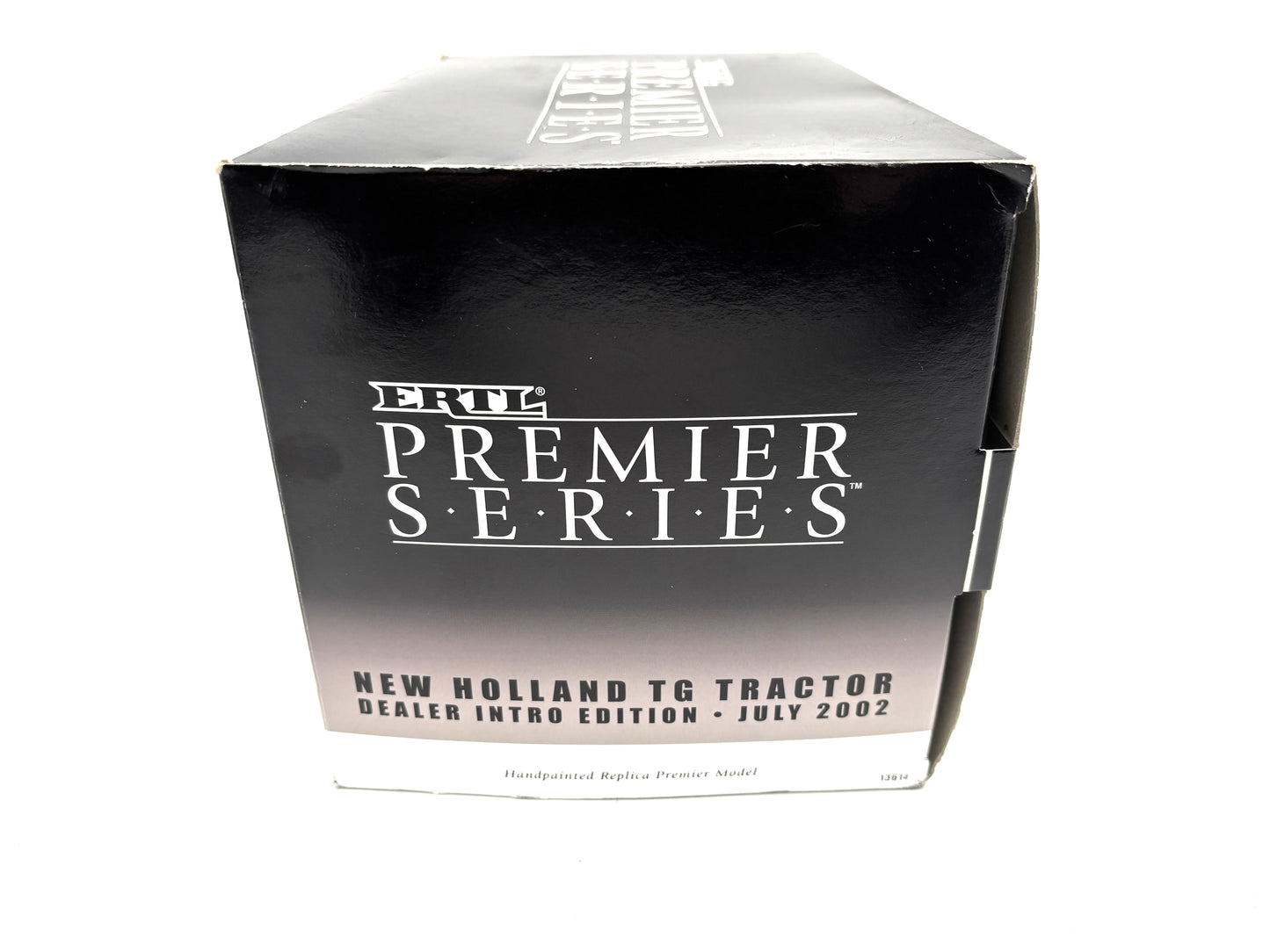 1/32 New Holland TG Tractor 285 Dealer Intro Edition
